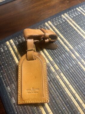 Louis Vuitton Natural Vachetta Luggage Tag And Poignet